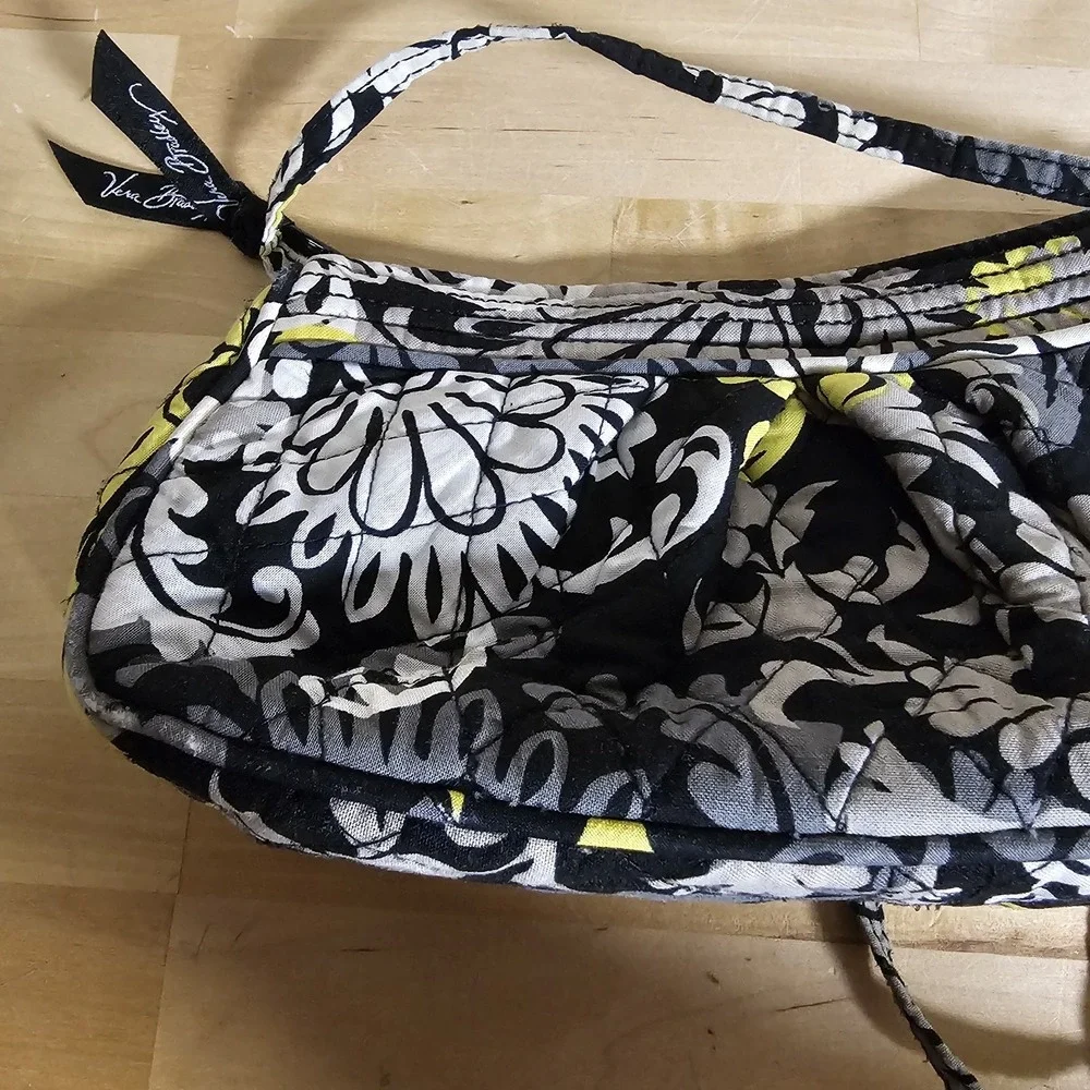 Vera Bradley Retired Baroque Frannie Style Crossbody Purse Shoulder Bag‎